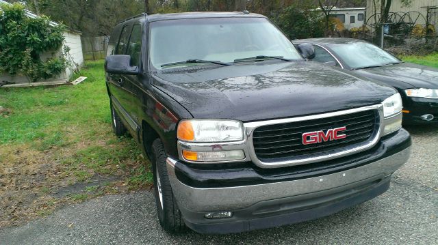 2005 GMC Yukon XL C350 4dr Sdn 3.5L Sport RWD Sedan