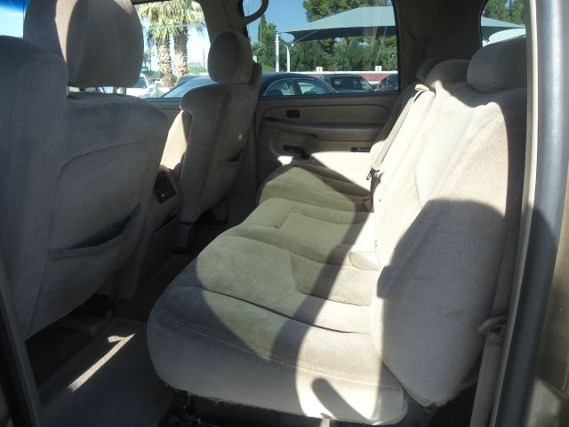 2005 GMC Yukon XL Crew Cab Amarillo 4X4