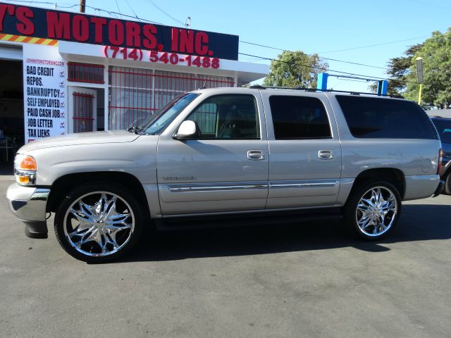 2005 GMC Yukon XL C350 4dr Sdn 3.5L Sport RWD Sedan