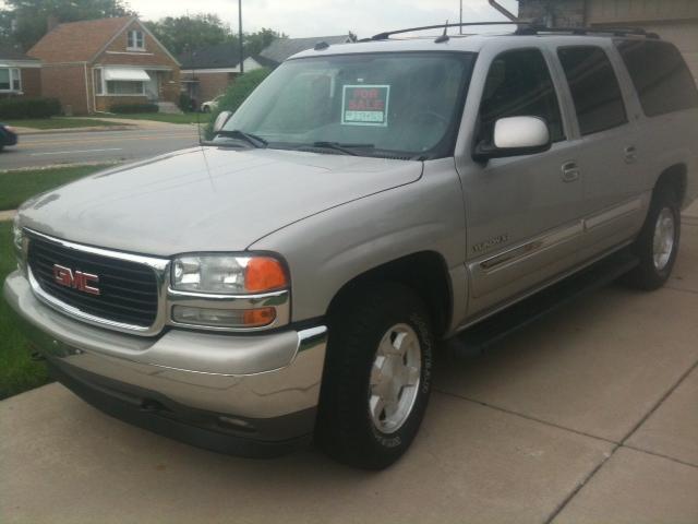 2005 GMC Yukon XL 4dr Sdn 1.8 Auto Sulev Sedan