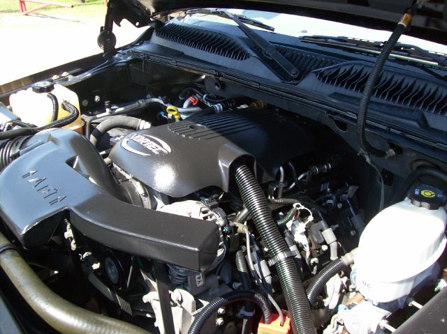 2005 GMC Yukon XL C350 4dr Sdn 3.5L Sport RWD Sedan