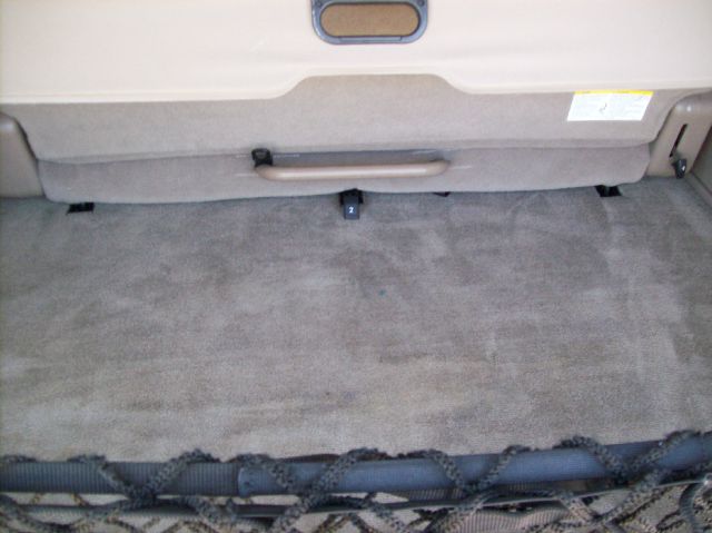 2005 GMC Yukon XL C350 4dr Sdn 3.5L Sport RWD Sedan