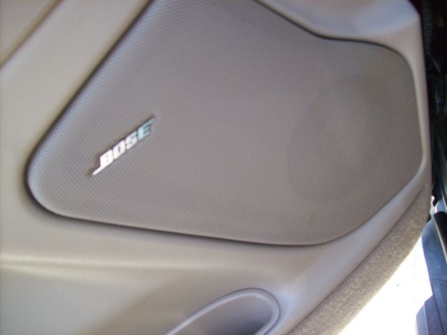 2005 GMC Yukon XL C350 4dr Sdn 3.5L Sport RWD Sedan