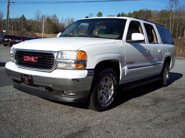 2005 GMC Yukon XL C350 4dr Sdn 3.5L Sport RWD Sedan