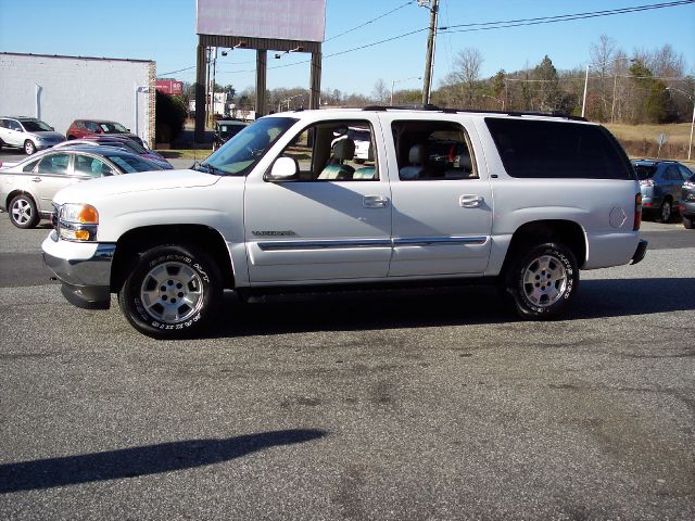 2005 GMC Yukon XL C350 4dr Sdn 3.5L Sport RWD Sedan