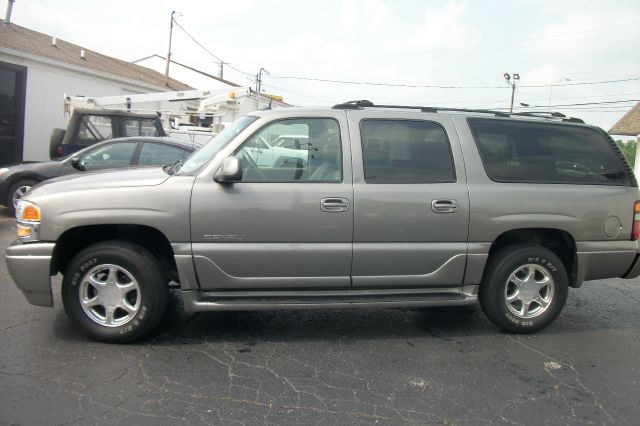 2005 GMC Yukon XL Sport 4WD