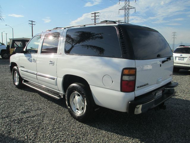 2006 GMC Yukon XL 4WD 1LT 25