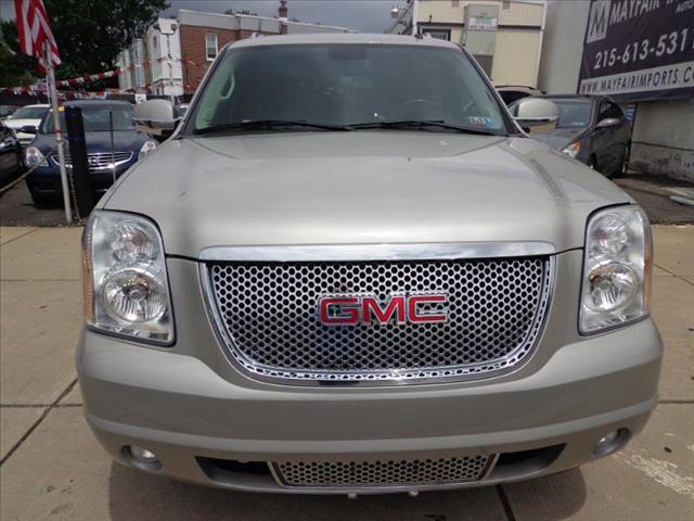 2007 GMC Yukon XL Water Truck