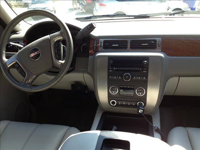 2007 GMC Yukon XL 2006 Mercury
