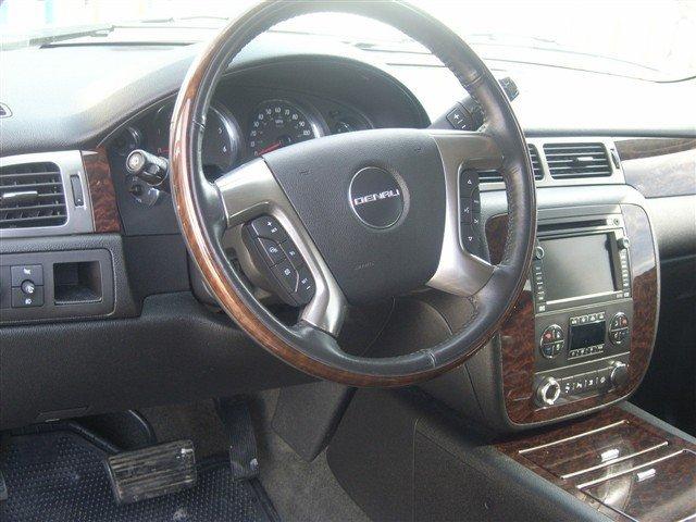 2007 GMC Yukon XL Base