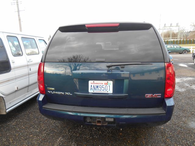 2007 GMC Yukon XL V-12