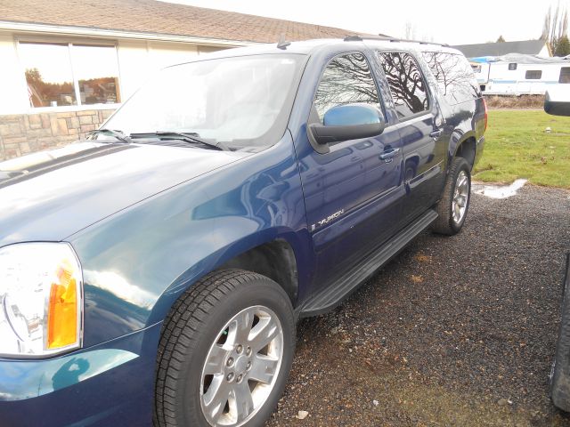 2007 GMC Yukon XL V-12
