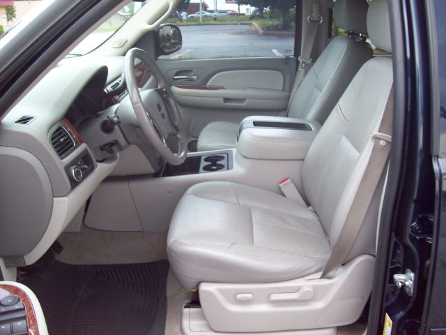 2007 GMC Yukon XL 4dr Ext WB LS Fleet