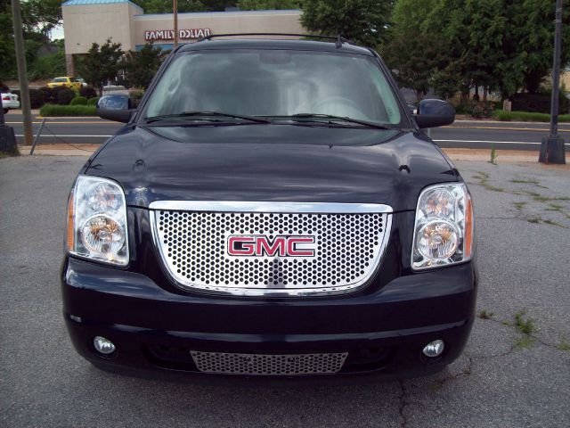 2007 GMC Yukon XL 4dr Ext WB LS Fleet