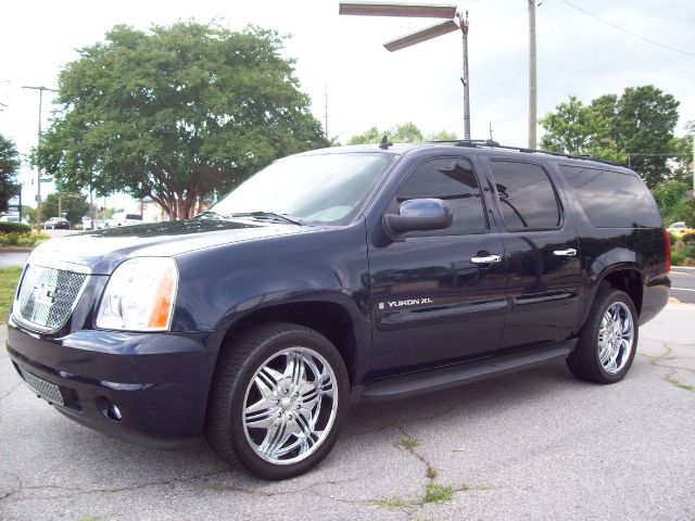 2007 GMC Yukon XL 4dr Ext WB LS Fleet