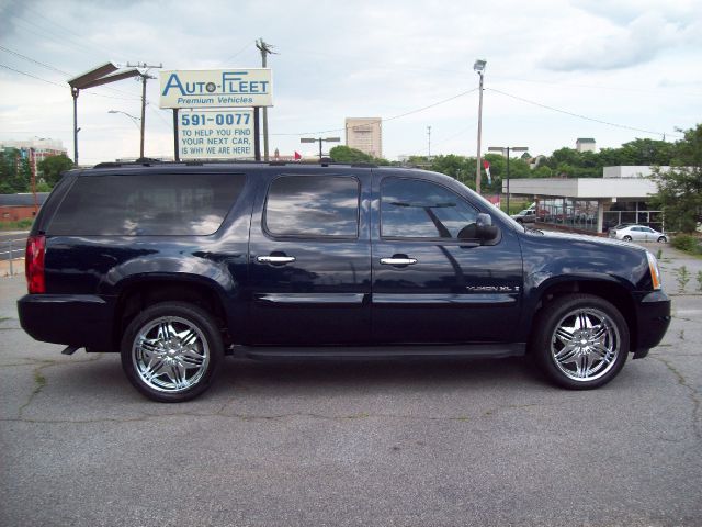 2007 GMC Yukon XL 4dr Ext WB LS Fleet