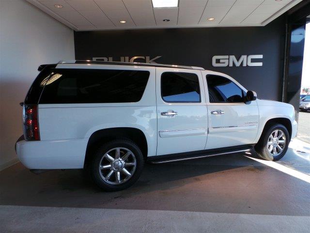 2007 GMC Yukon XL EX Sedan 4D