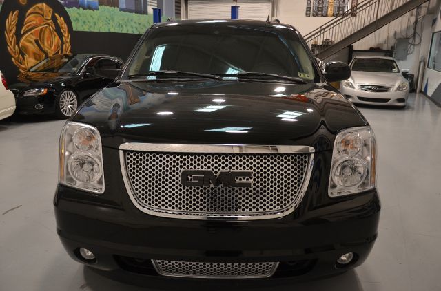 2007 GMC Yukon XL Quattro 3.0 Convertible