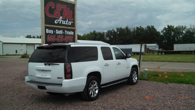 2007 GMC Yukon XL EX Sedan 4D