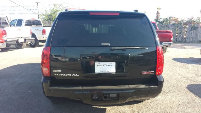 2007 GMC Yukon XL 4dr Ext WB LS Fleet
