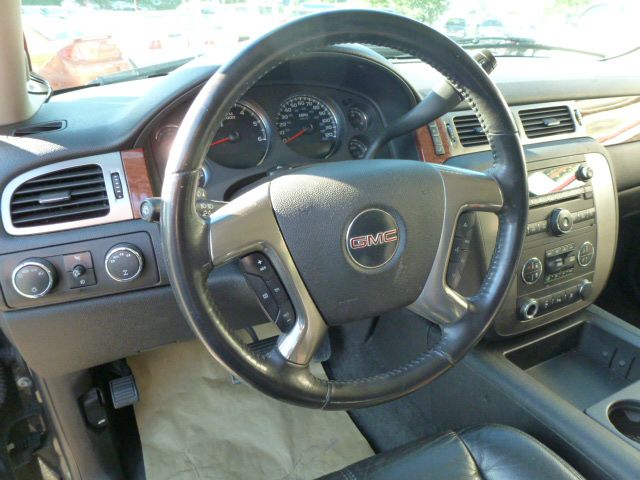 2007 GMC Yukon XL 4dr Sport Sdn Sedan