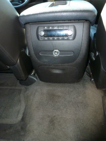 2007 GMC Yukon XL 4dr Sport Sdn Sedan