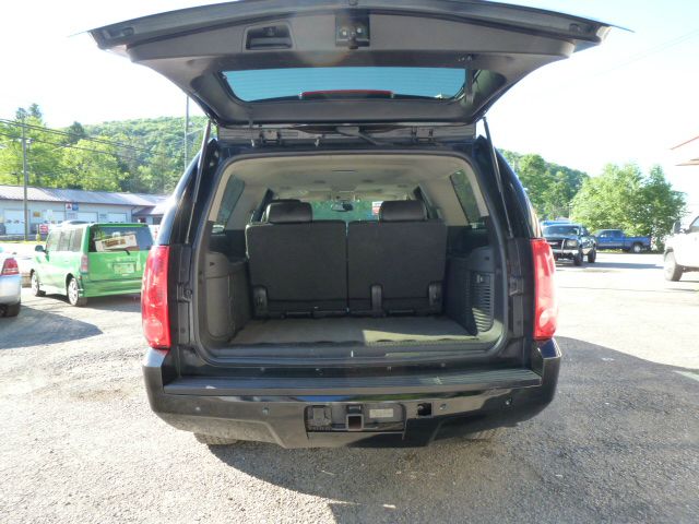 2007 GMC Yukon XL 4dr Sport Sdn Sedan