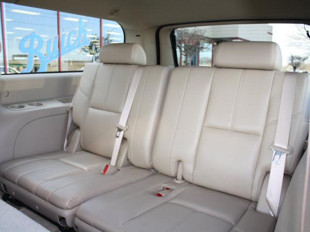 2007 GMC Yukon XL EX Sedan 4D