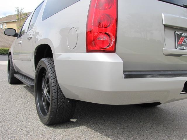 2007 GMC Yukon XL 4DR WGN I4 LX