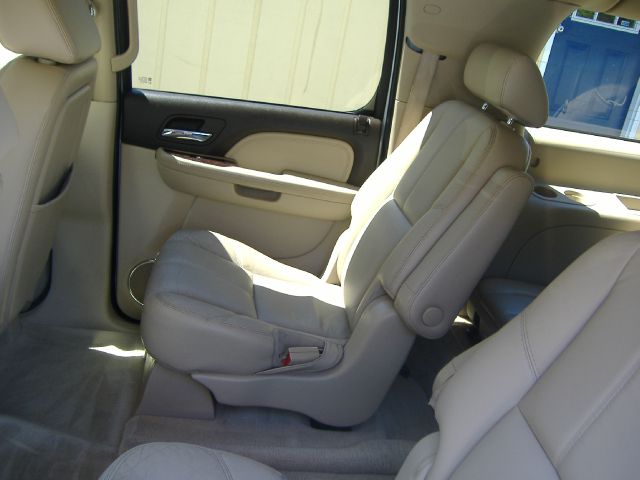 2007 GMC Yukon XL SXT Van