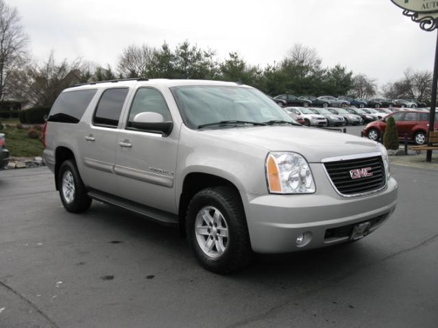 2007 GMC Yukon XL CLUB CAB 131 WB SLT