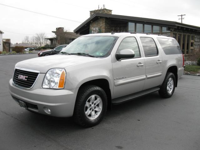 2007 GMC Yukon XL CLUB CAB 131 WB SLT