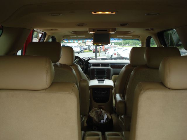2008 GMC Yukon XL SXT Van