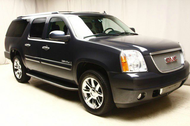 2008 GMC Yukon XL SXT Van
