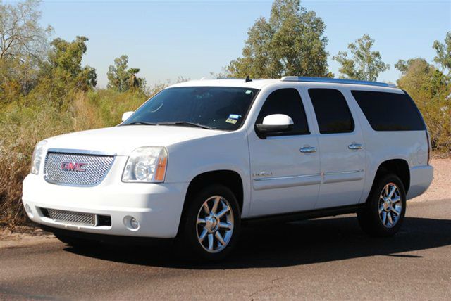 2008 GMC Yukon XL SXT Van