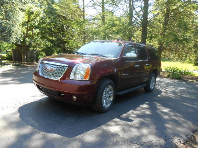 2008 GMC Yukon XL 2006 Mercury
