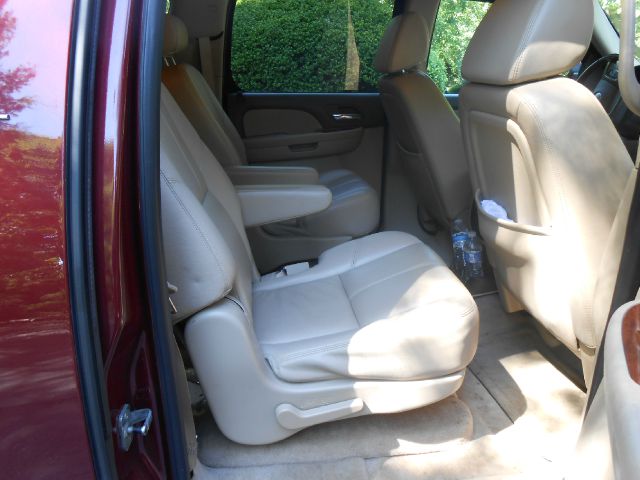 2008 GMC Yukon XL 2006 Mercury
