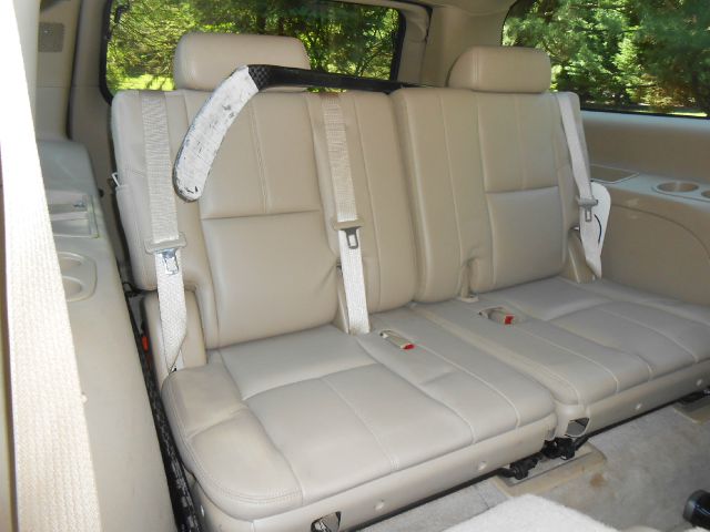 2008 GMC Yukon XL 2006 Mercury