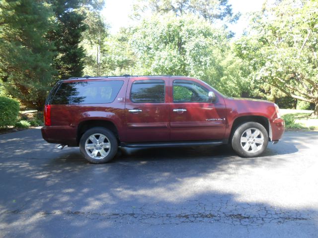 2008 GMC Yukon XL 2006 Mercury