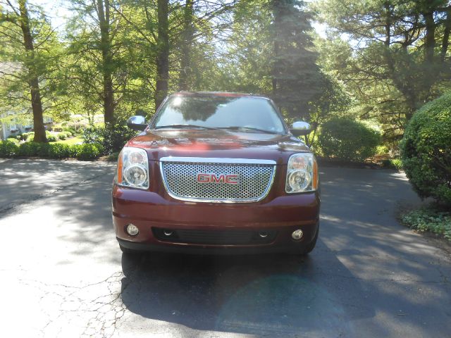 2008 GMC Yukon XL 2006 Mercury