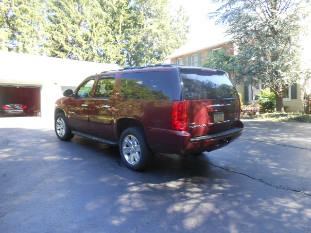 2008 GMC Yukon XL 2006 Mercury