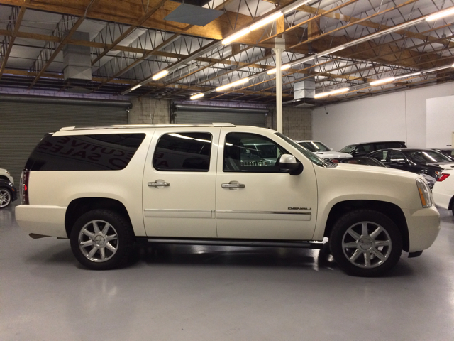 2009 GMC Yukon XL LS NICE