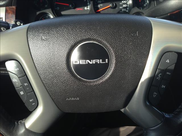 2009 GMC Yukon XL SLT Extra Cab