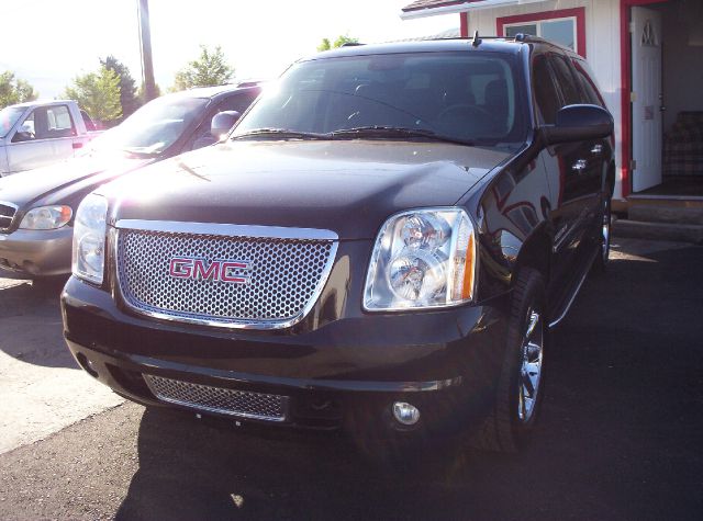 2009 GMC Yukon XL Crew Cab Short Box 2-wheel Drive SLE