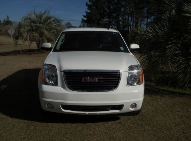 2011 GMC Yukon XL 4dr Ext WB LS Fleet