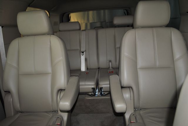 2011 GMC Yukon XL ES 3.0L AUTO