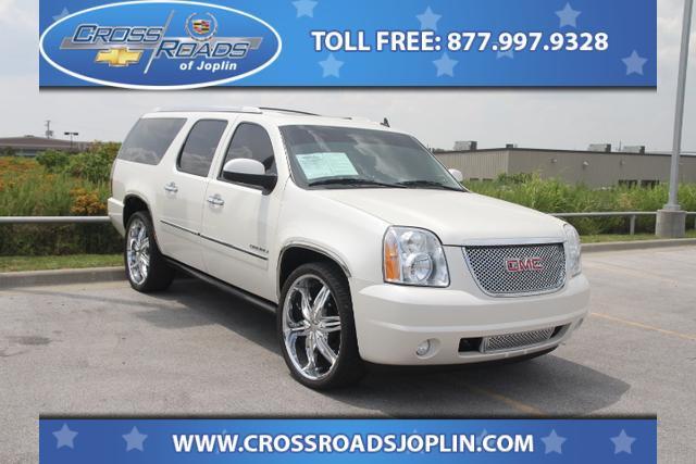 2011 GMC Yukon XL EX Sedan 4D