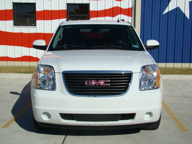2011 GMC Yukon XL 4dr Ext WB LS Fleet