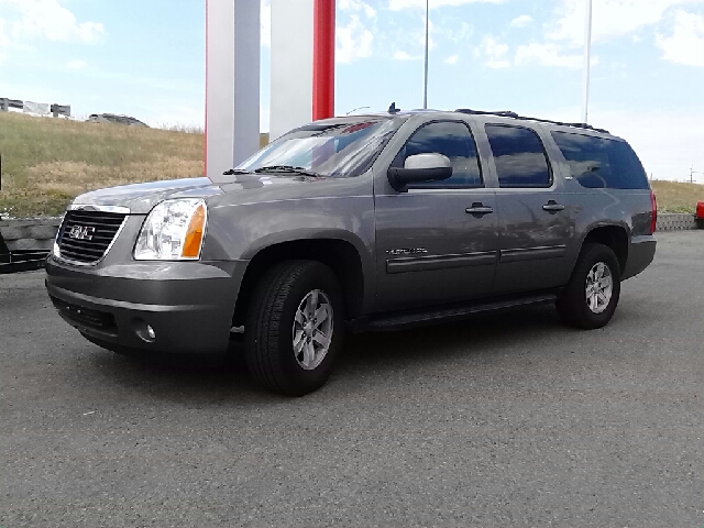 2012 GMC Yukon XL 2006 Mercury