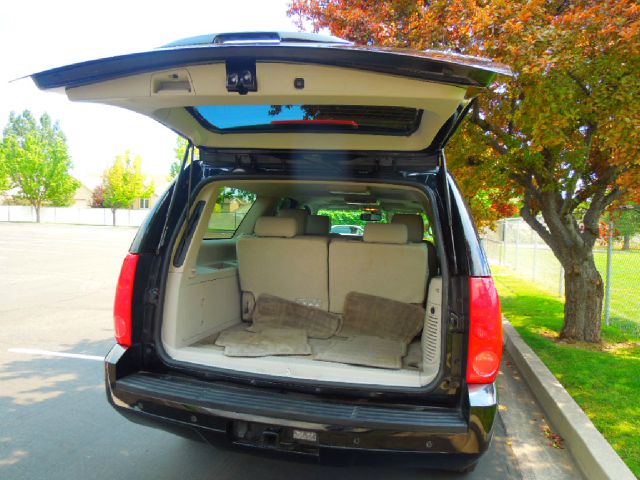 2013 GMC Yukon XL AUTO Sport